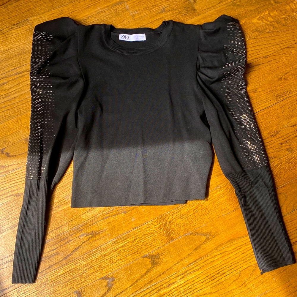 Puff sleeve small rhinestone sweater